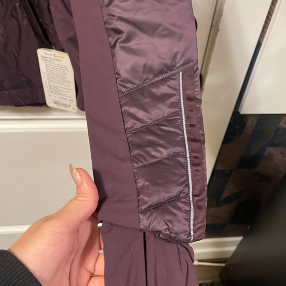 LULULEMON DOWN FOR A RUN PULLOVER II - Picture 6 of 8